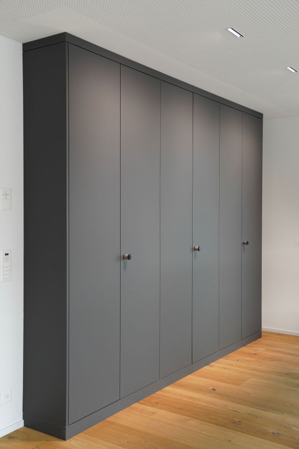 Schnueriger_Schreinerei_Innenausbau-Schraenke-Referenzen-schnueriger110123-07132