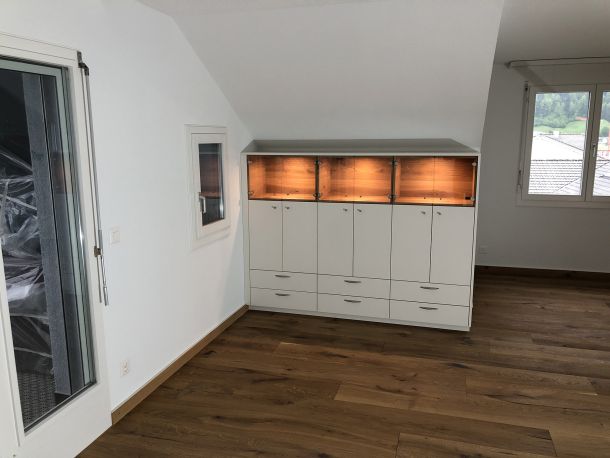 Schnueriger_Schreinerei_Innenausbau-Schraenke-Referenzen-Schränke02