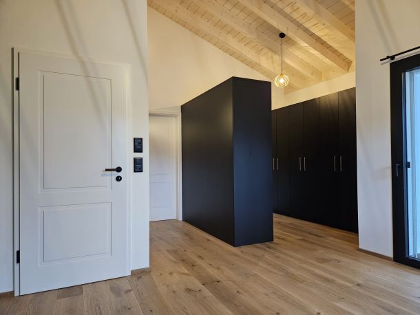 Schnueriger_Schreinerei_Innenausbau-Schrank-Referenzen_2